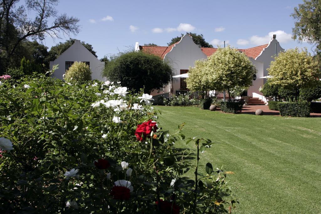 River Meadow Manor Centurion Exterior photo
