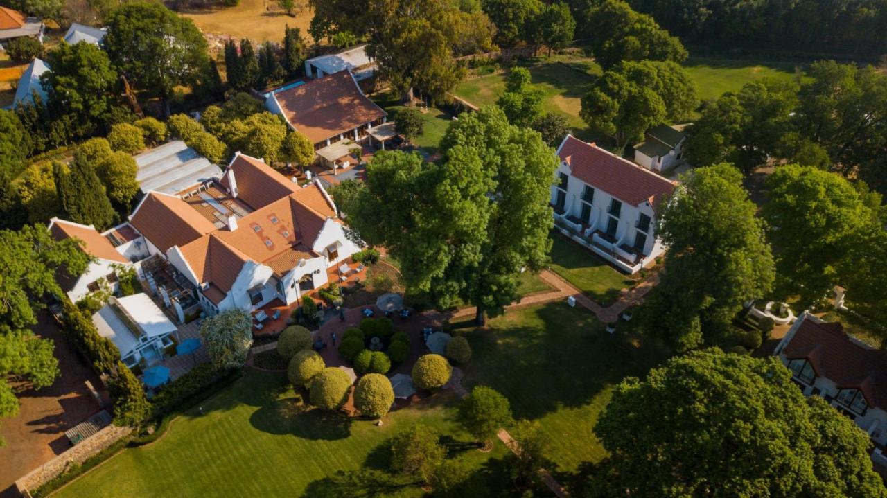 River Meadow Manor Centurion Exterior photo