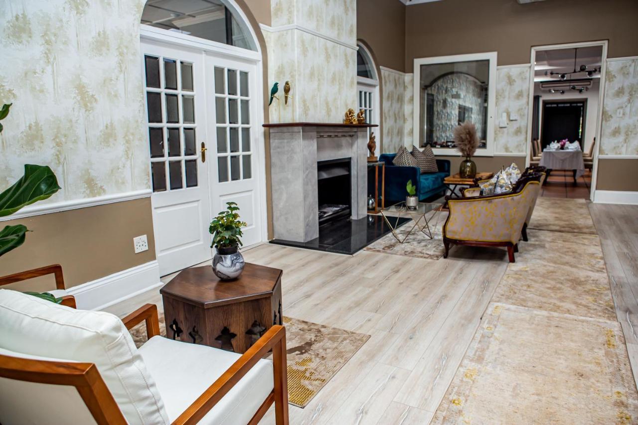 River Meadow Manor Centurion Exterior photo