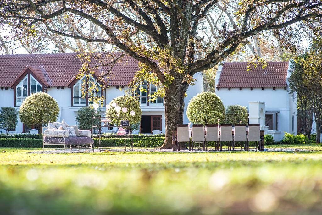 River Meadow Manor Centurion Exterior photo